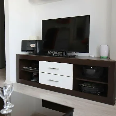Anastazija Apartment *